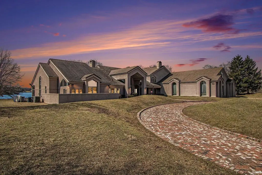 27 Quail Island, Elkhart