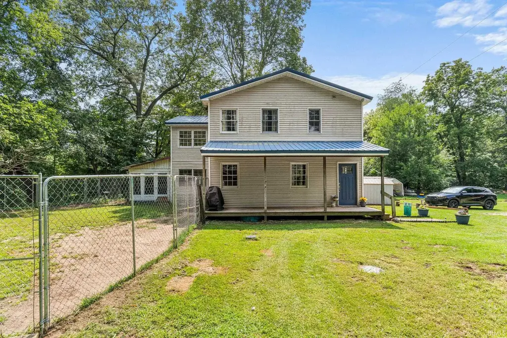 4675 Beach Lane, Rochester