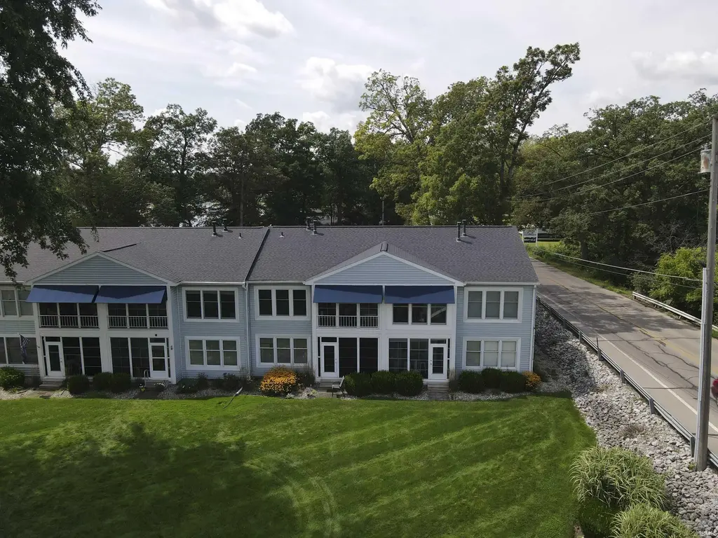 700 S Lakeside Drive 4, Syracuse