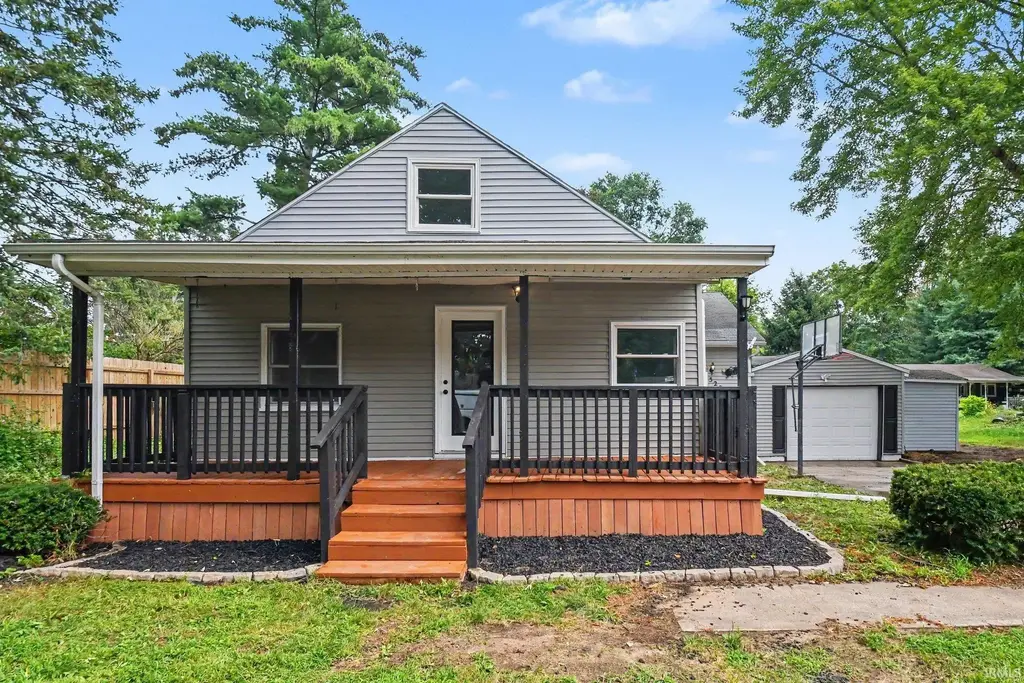52854 Francis Street, South Bend