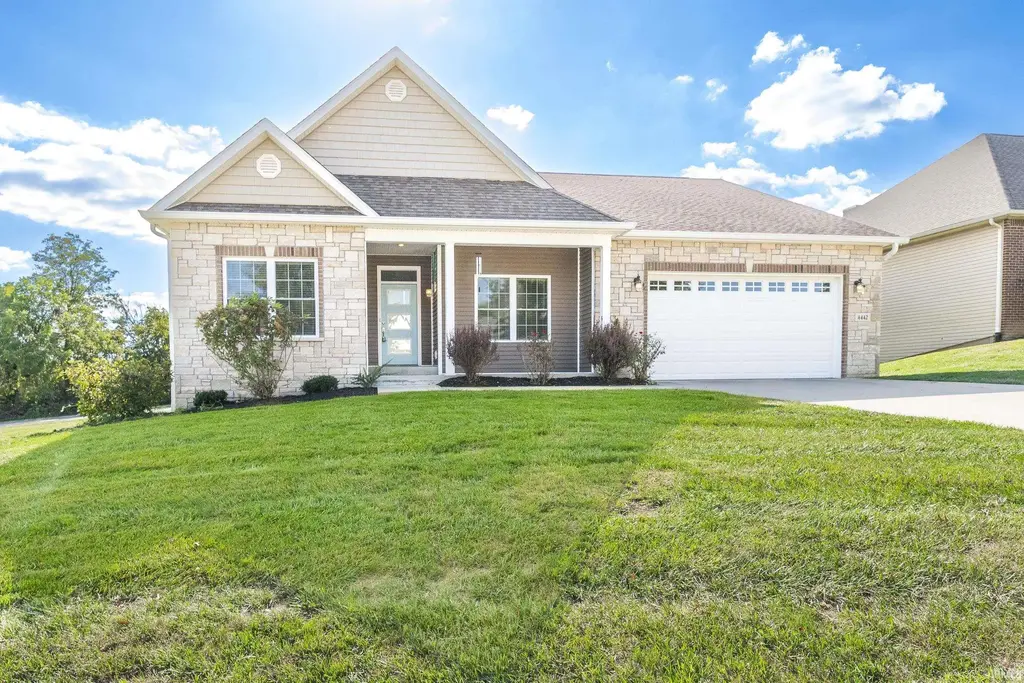 4442 S Carberry Court, Bloomington