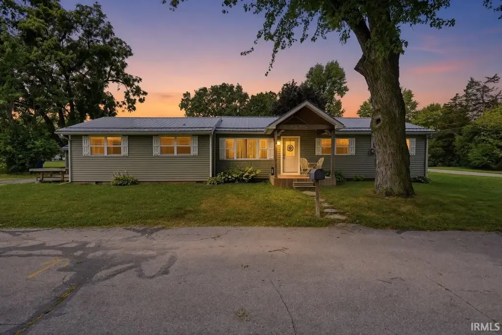 302 Gateway Avenue, Churubusco
