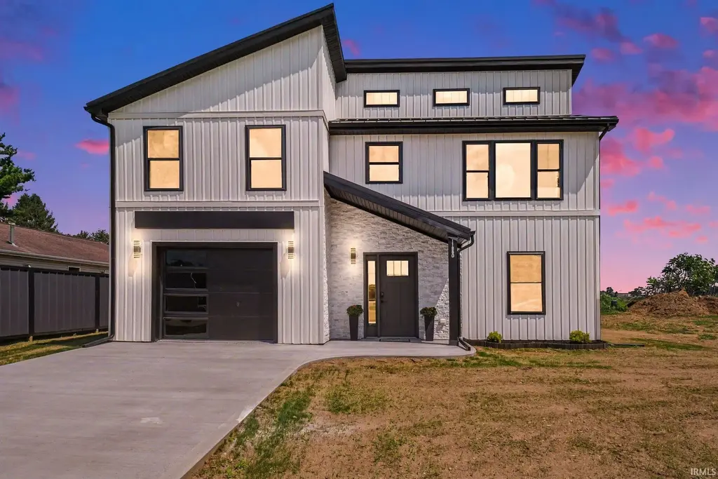 11880 N Robin Hood Road, Cromwell