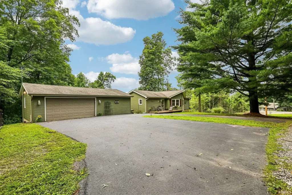 9711 E Myers Road, Rockville