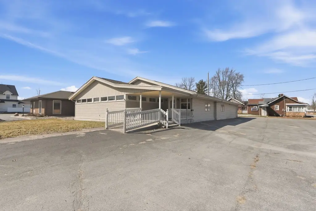 202 W Whitley Street, Churubusco