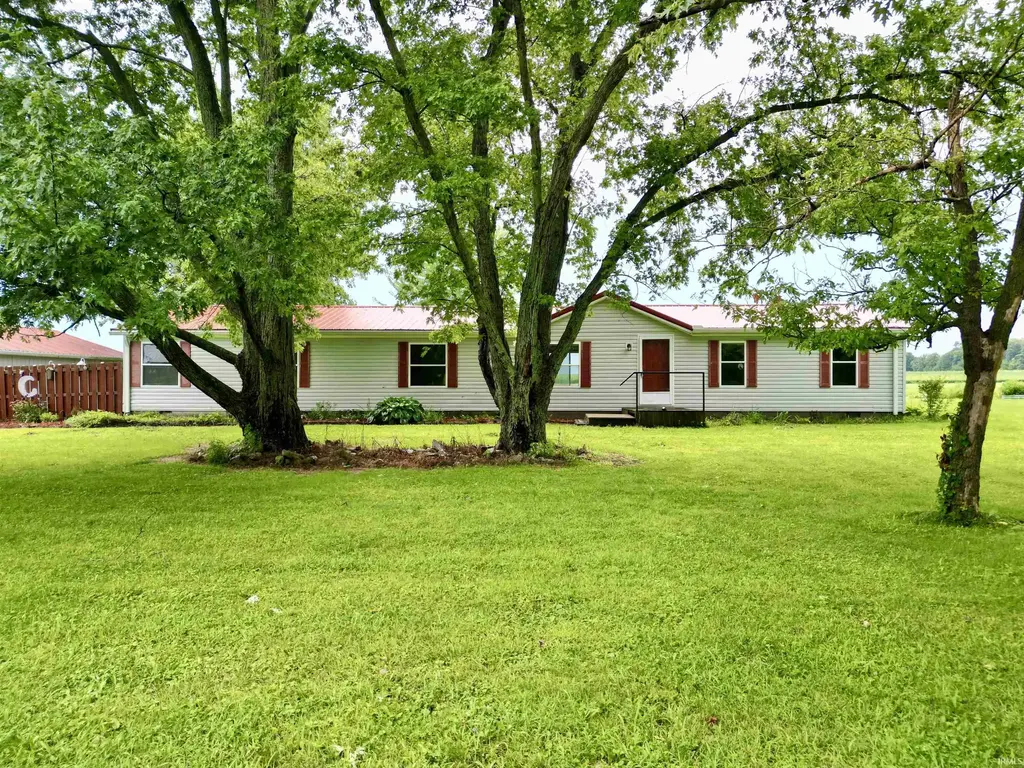 15751 N State Road 9, Summitville