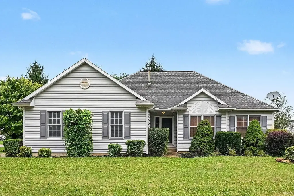 1458 Rutland Court, Winona Lake