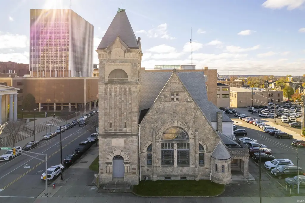 302 W Washington Street, South Bend
