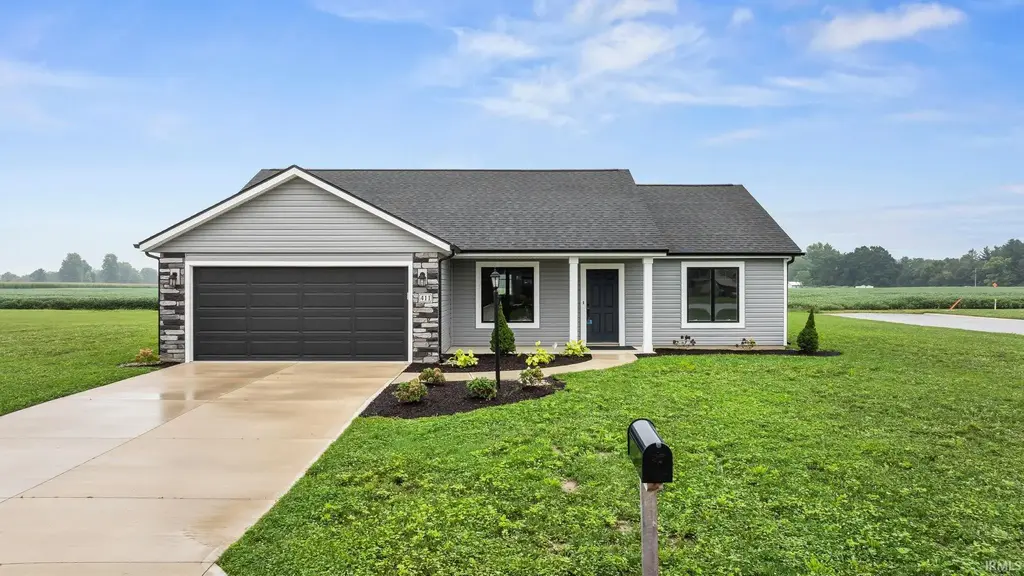 411 Cottonwood Court, Markle