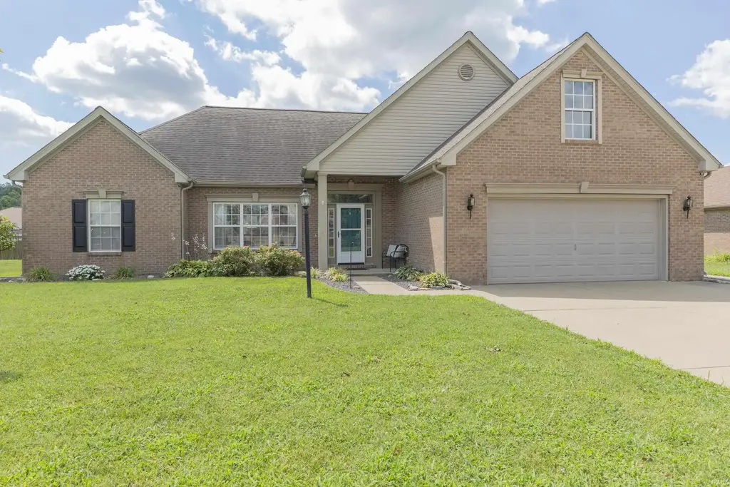 5961 Bryanna Court, Newburgh