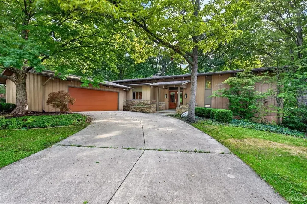 220 Pawnee Drive, West Lafayette