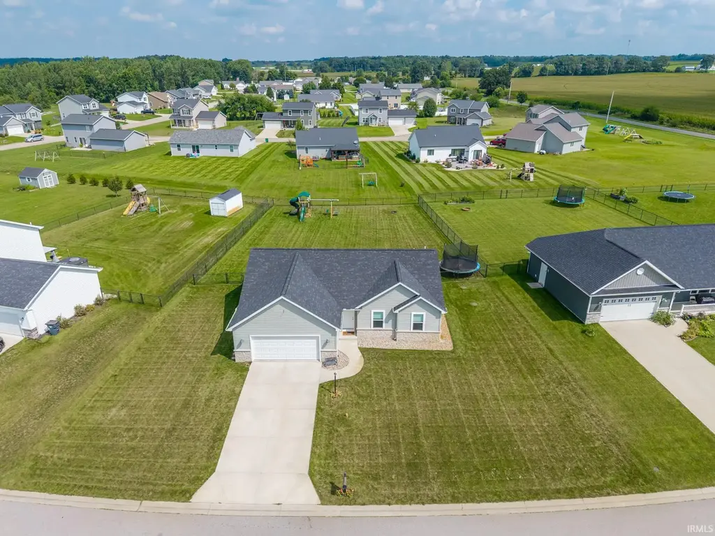 12825 Sunfish Drive, Middlebury