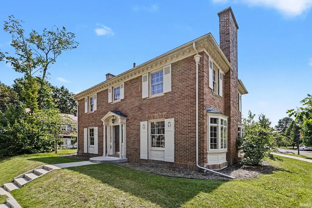 919 Riverside Drive, South Bend