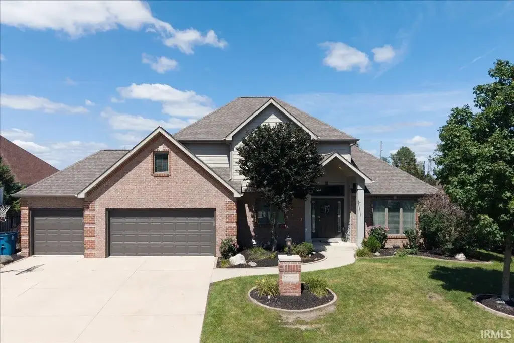 12004 Fairway Winds Court, Fort Wayne