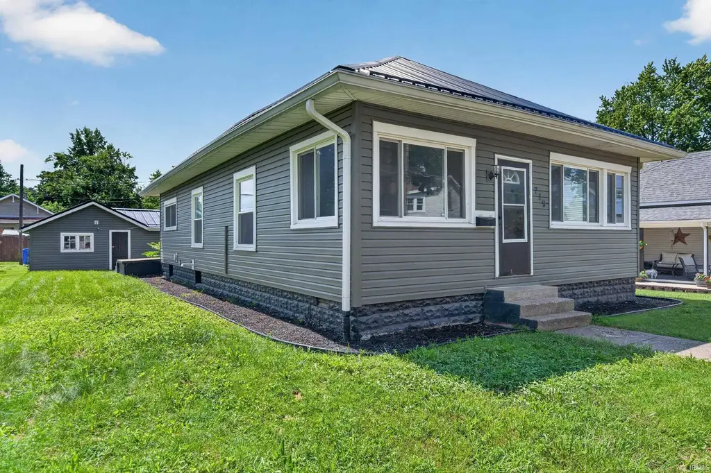 719 W Virginia Avenue, Kokomo