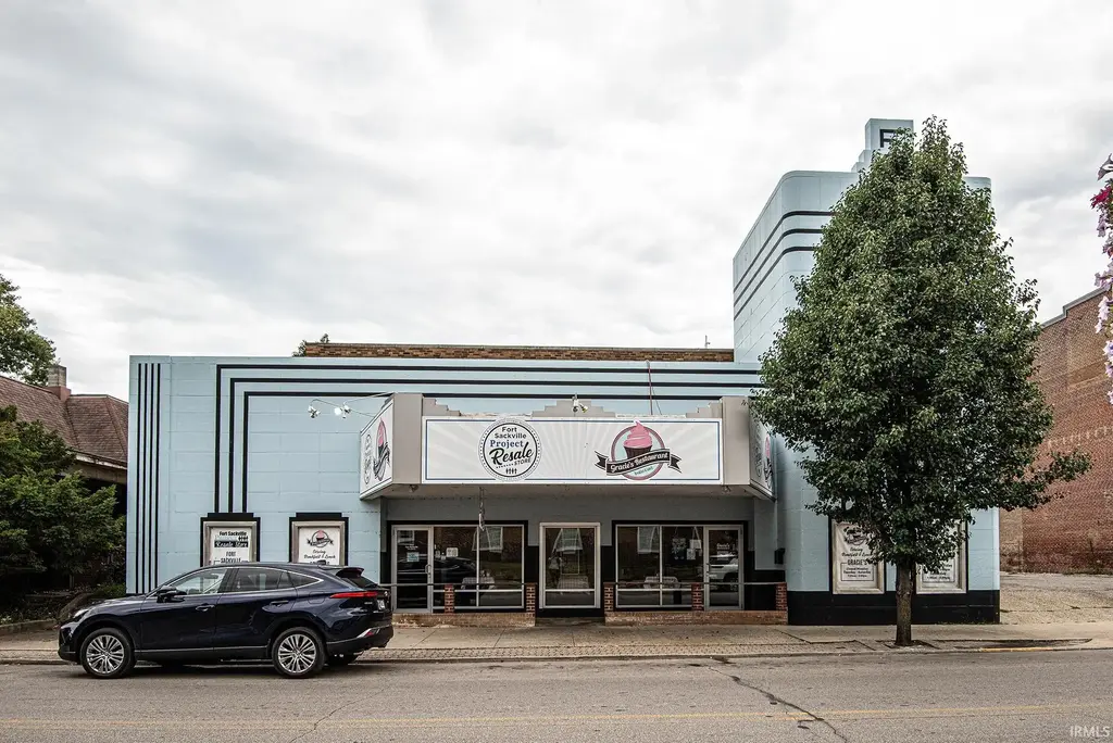 711 Main Street, Vincennes