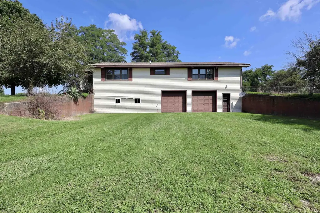 4270 W State Road 32, Winchester