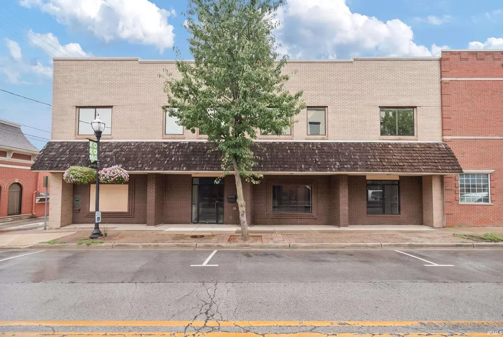 210 W Walnut, Kokomo