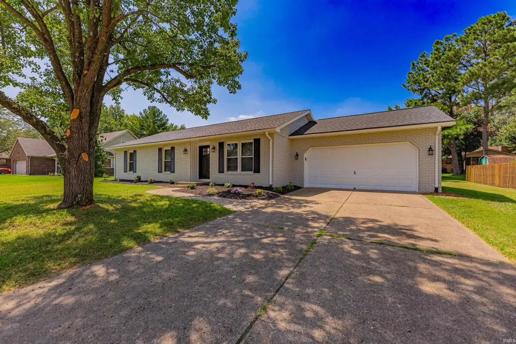 6840 Copperfield Drive, Evansville