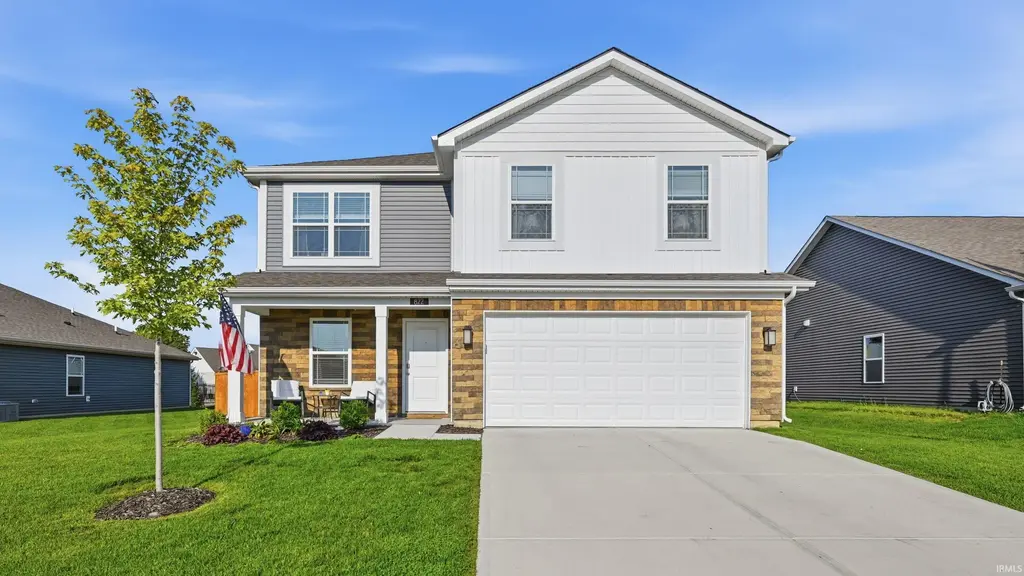 822 Carson Lane, Greenfield