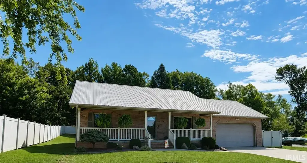 101 Southgate Street, Loogootee