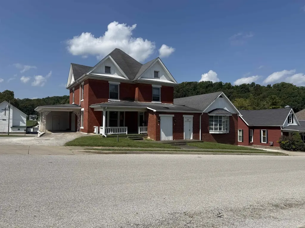 567 S Maple St, French Lick