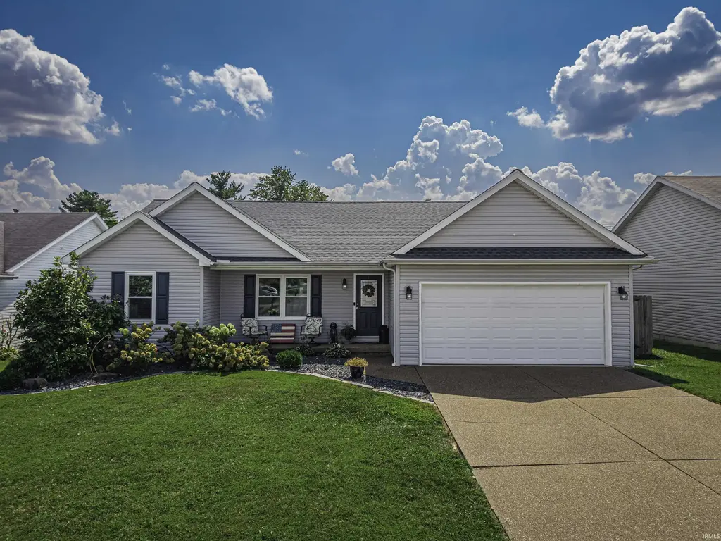 10529 Tecumseh Drive, Newburgh