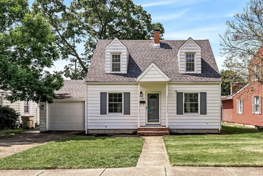 107 S Coquillard Drive, South Bend