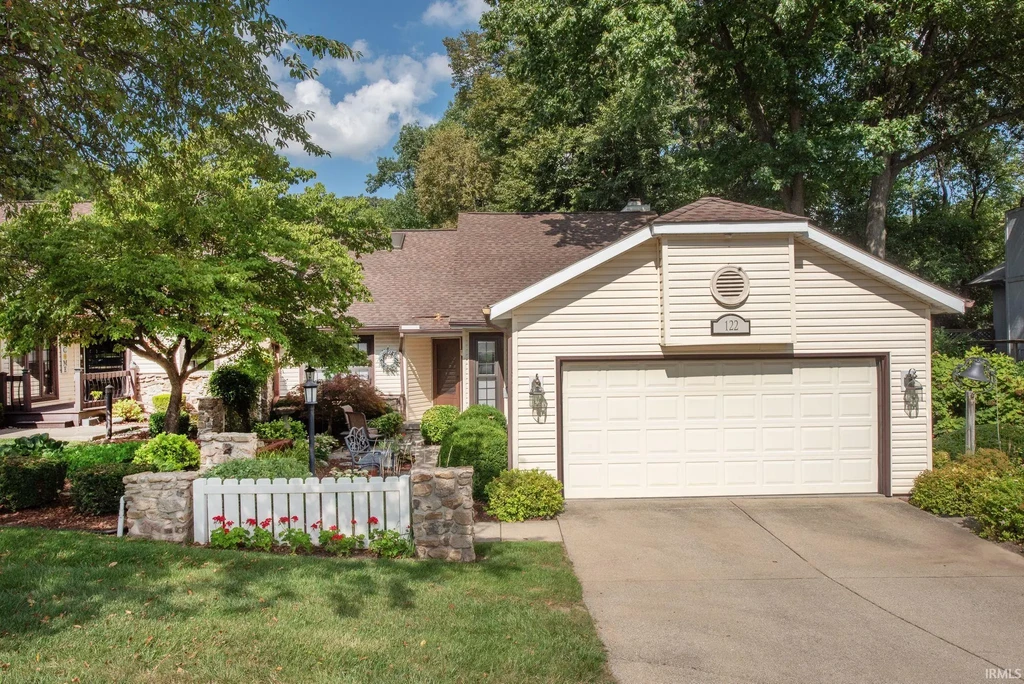 122 Windy Hill Drive, Lafayette