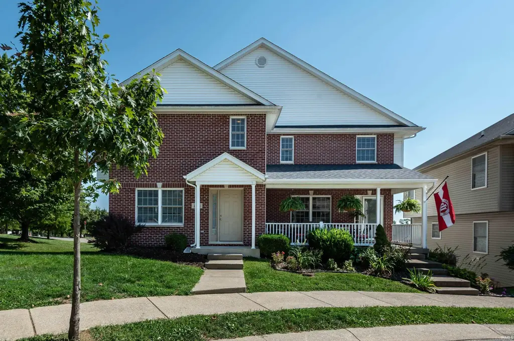 1698 W Sunstone Drive, Bloomington