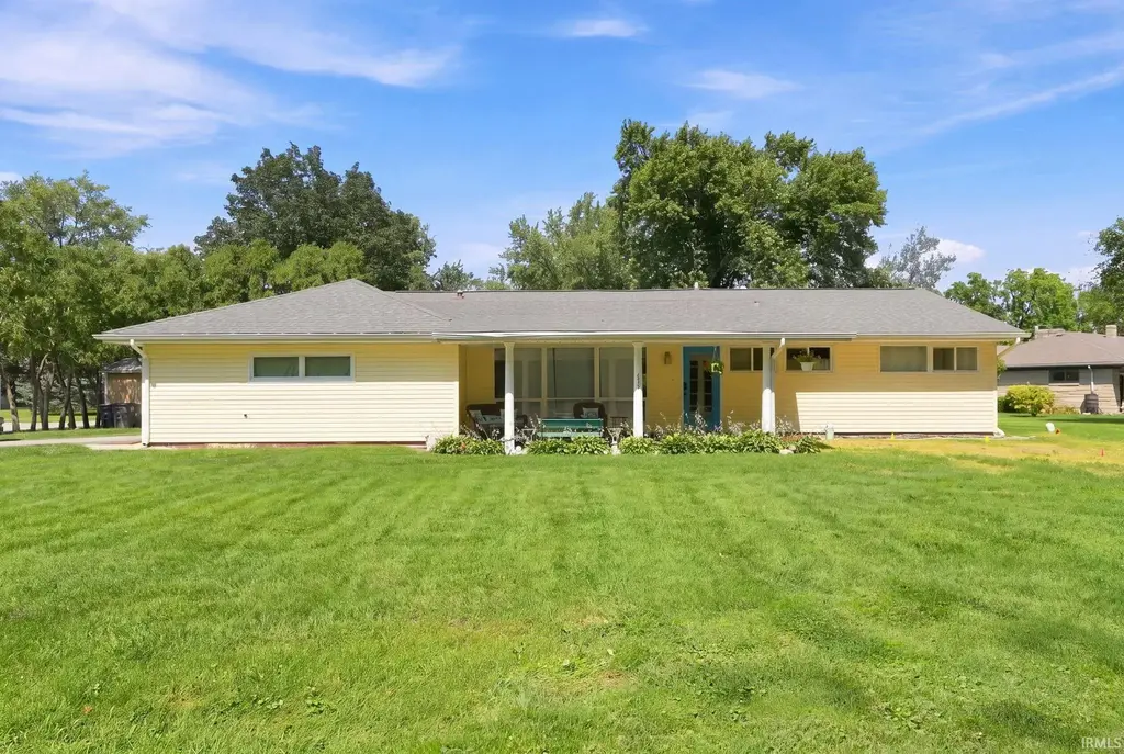 6521 Donna Drive, Fort Wayne