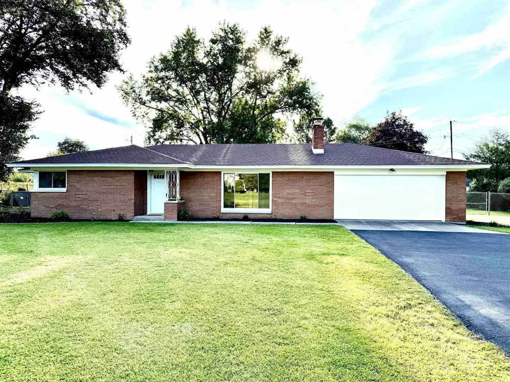 61439 Miami Road, South Bend
