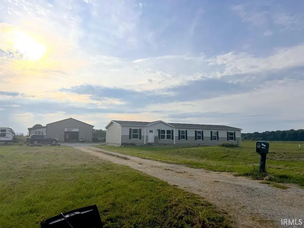 5325 S County Road 625, Knightstown