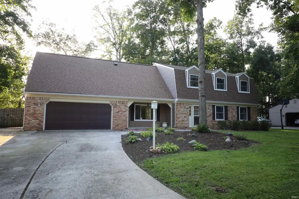 5136 Wapiti Drive, Fort Wayne