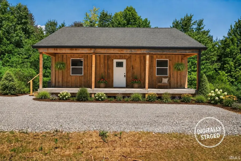 9891 Buffalo Pike, Freetown