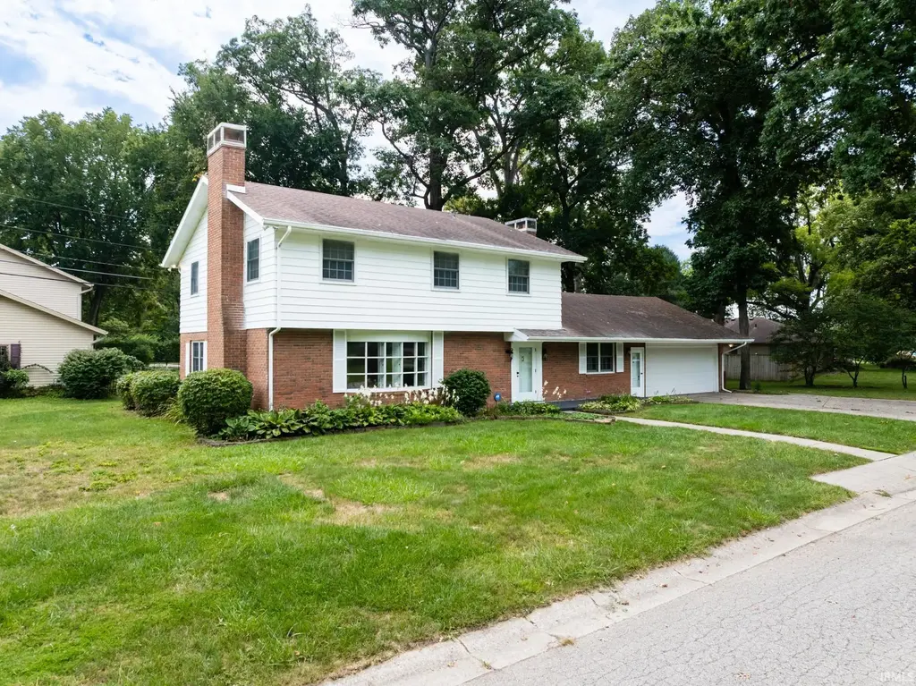 420 N Brentwood Lane, Muncie
