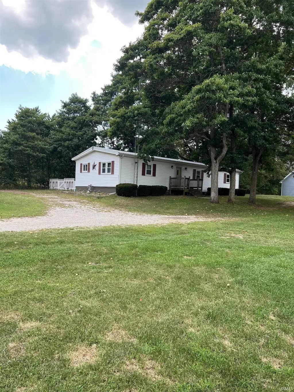 2635 S 700 E Road, Knox