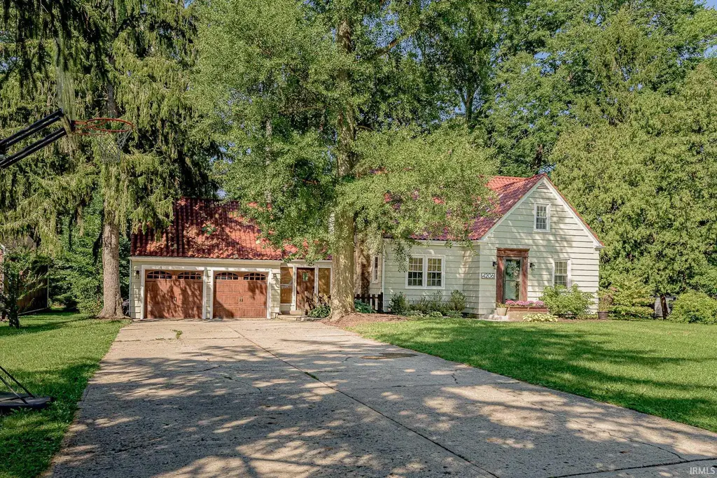 4206 Hazelhurst Drive, Fort Wayne