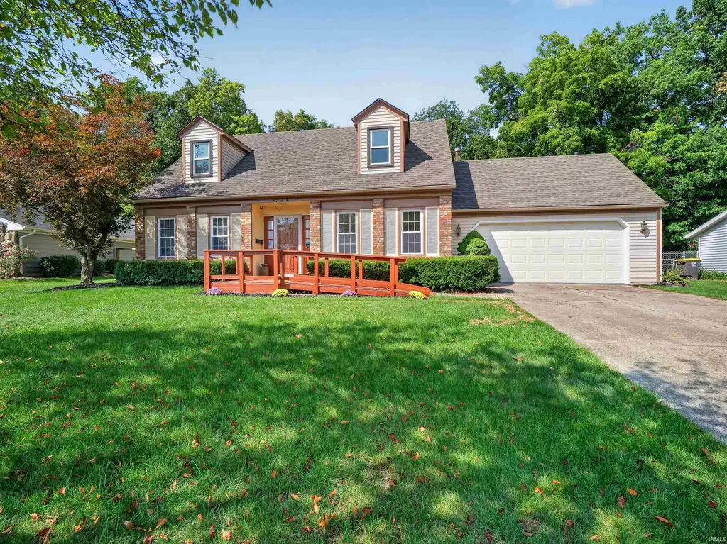 4923 Blum Drive, Fort Wayne