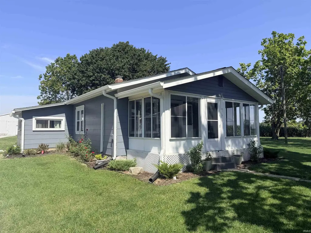 9419 E 400 North Road, Van Buren