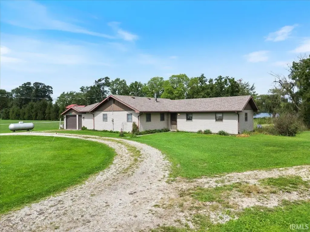4490 W 500 N, Columbia City