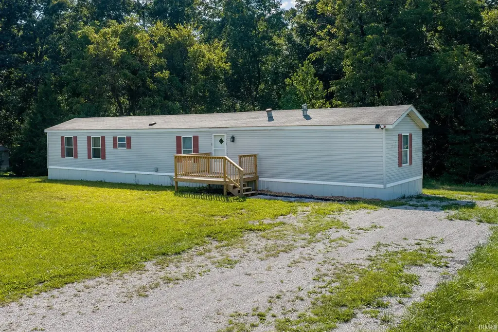 12614 E Shady Meadows, Solsberry