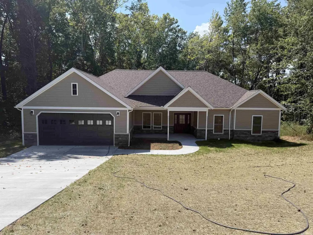 157 E Silver Bell Court, Santa Claus