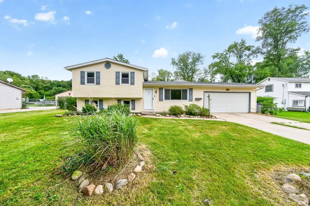51444 Kenilworth Road, South Bend