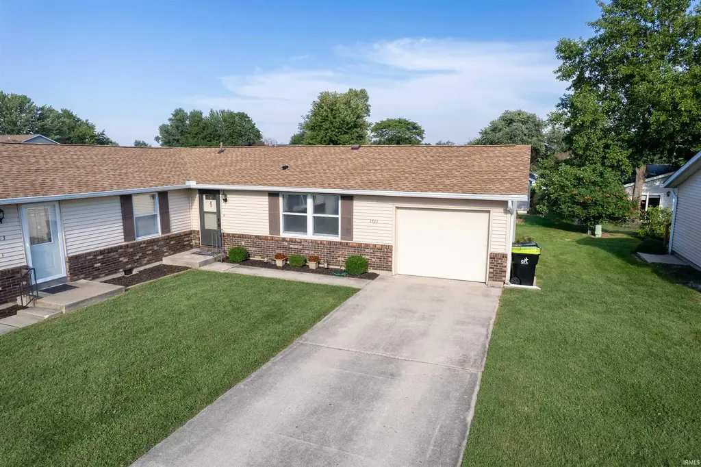1511 Avon Place, Huntington
