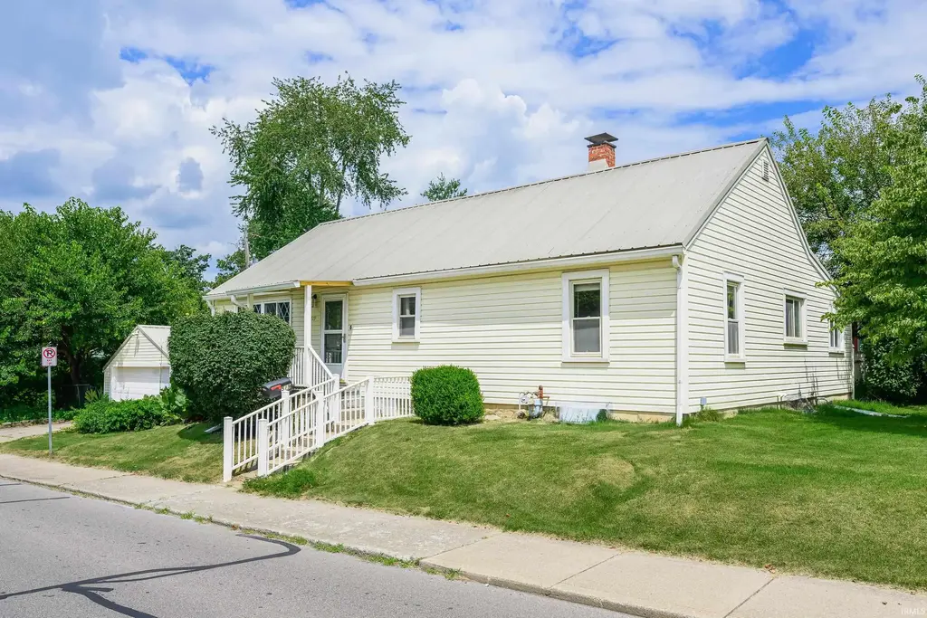 519 E Grimes Lane, Bloomington