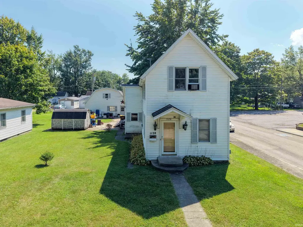 1128 W Cherry Street, Bluffton