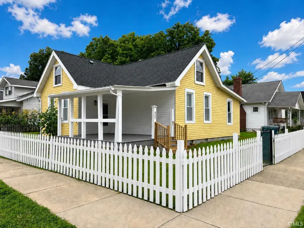 425 S 4th Street, Vincennes