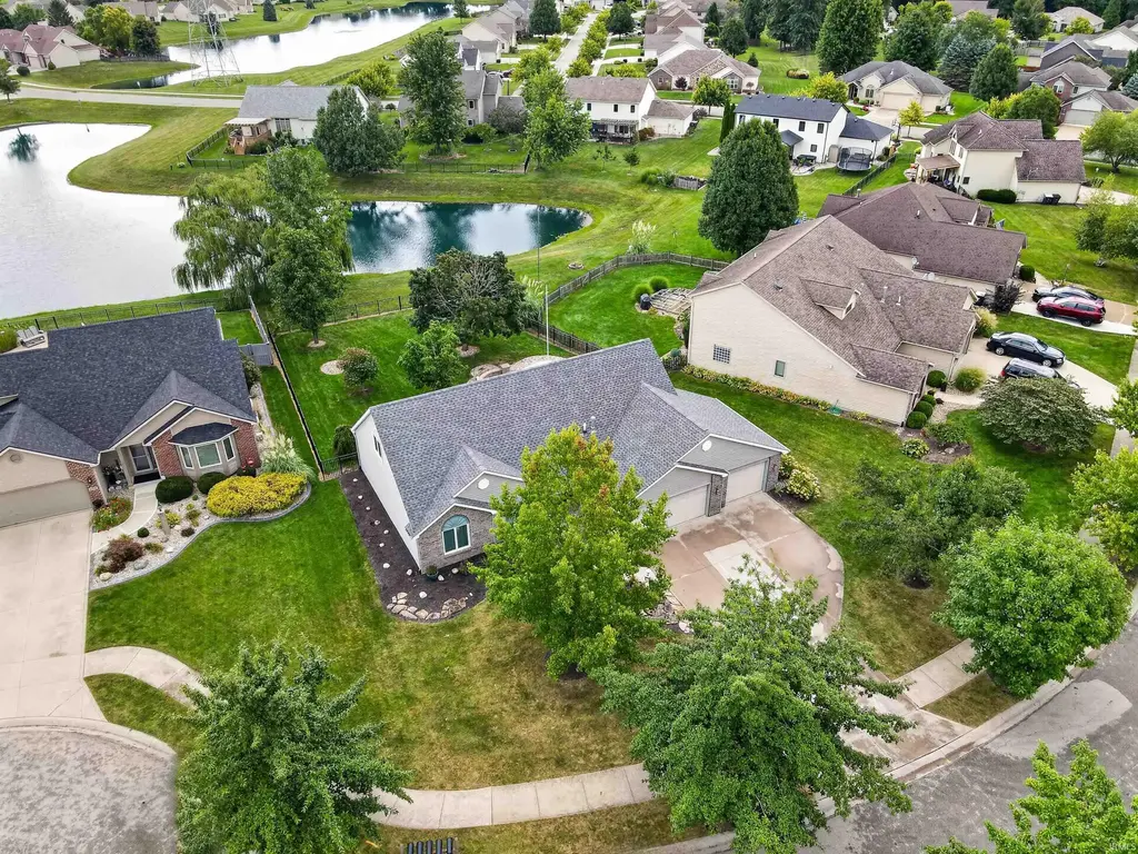 8215 Grand Forest Court, Fort Wayne