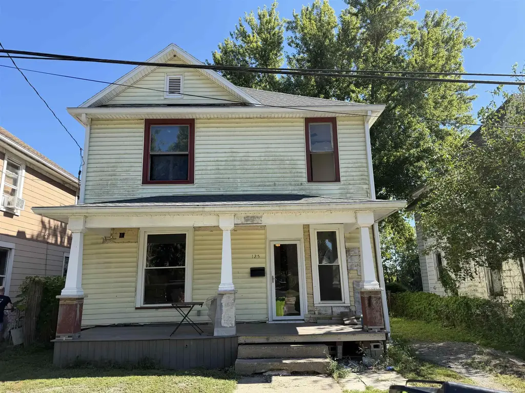125 E Linden Avenue, Logansport